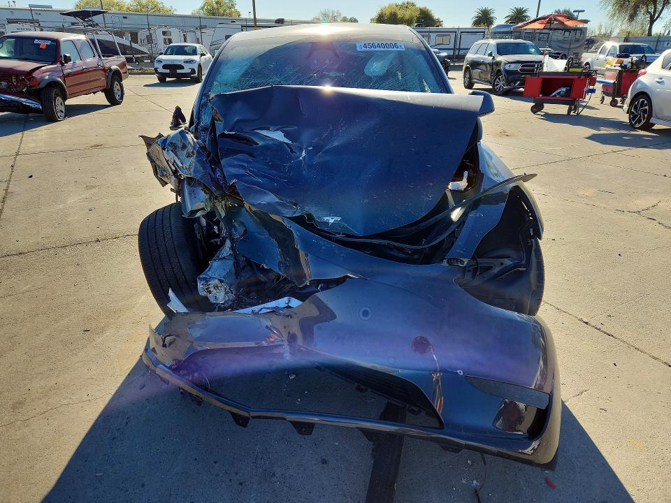 45640006 :رقم المزاد ، 7SAYGDED6SF251047 vin ، 2025 Tesla Model Y مزاد بيع