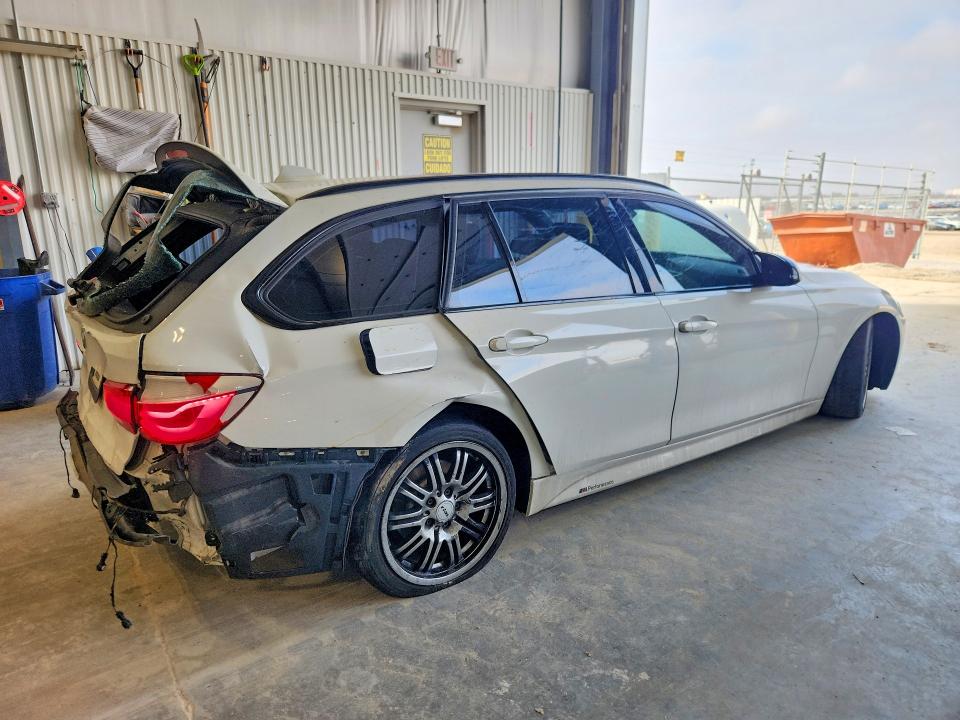 2017 Bmw 330 მანქანა იყიდება აუქციონზე, vin: WBA8K3C3XHA022546, აუქციონის ნომერი: 79643285