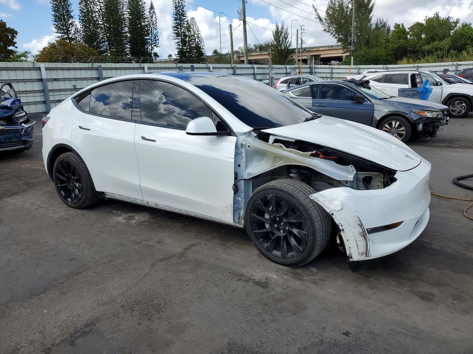 Продаж на аукціоні авто 2022 Tesla Model Y, vin: 7SAYGDEE1NF447295, номер лоту: 79973435