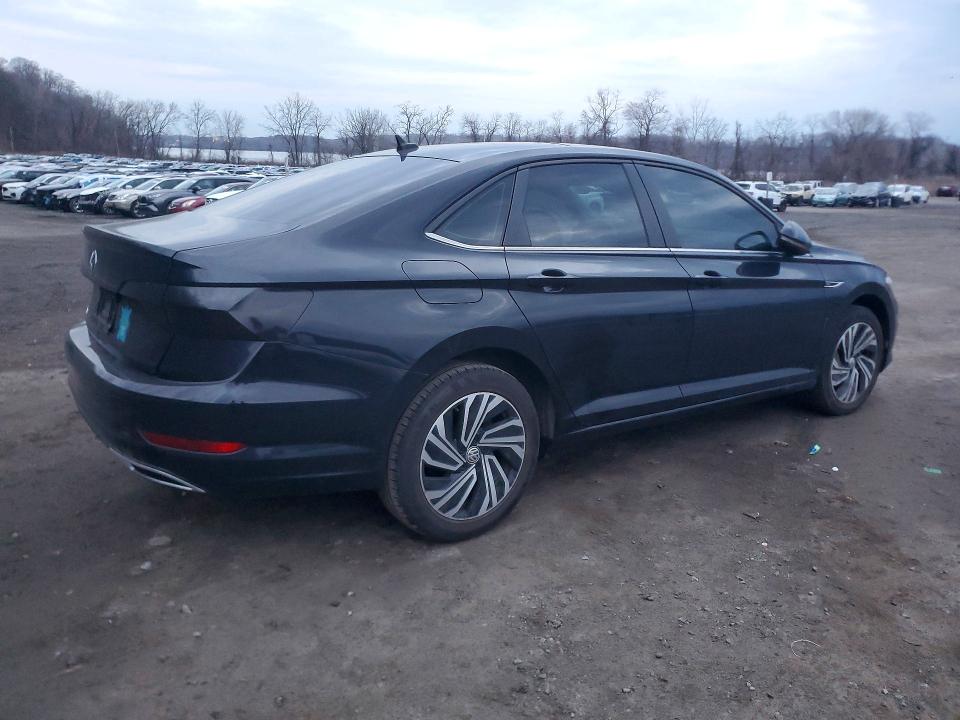 47572306 :رقم المزاد ، 3VWG57BUXMM093439 vin ، 2021 Volkswagen Jetta مزاد بيع