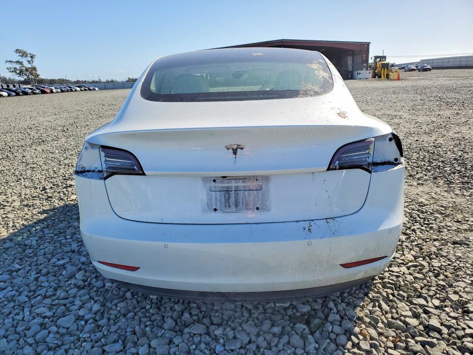 Продажа на аукционе авто 2018 Tesla Model 3, vin: 5YJ3E1EAXJF169595, номер лота: 79591575