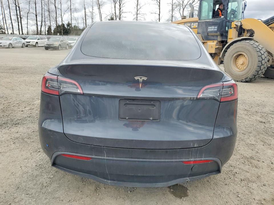 Auction sale of the 2024 Tesla Model Y, vin: 7SAYGDED9RF014983, lot number: 79826345