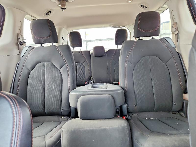 45984896 :رقم المزاد ، 2C4RC1FG9KR505598 vin ، 2019 Chrysler Pacifica مزاد بيع