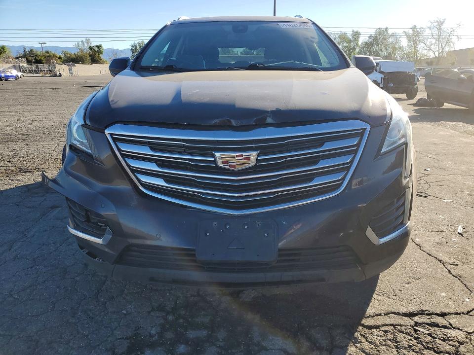 41826466 :رقم المزاد ، 1GYKNBRS0HZ113930 vin ، 2017 Cadillac Xt5 مزاد بيع