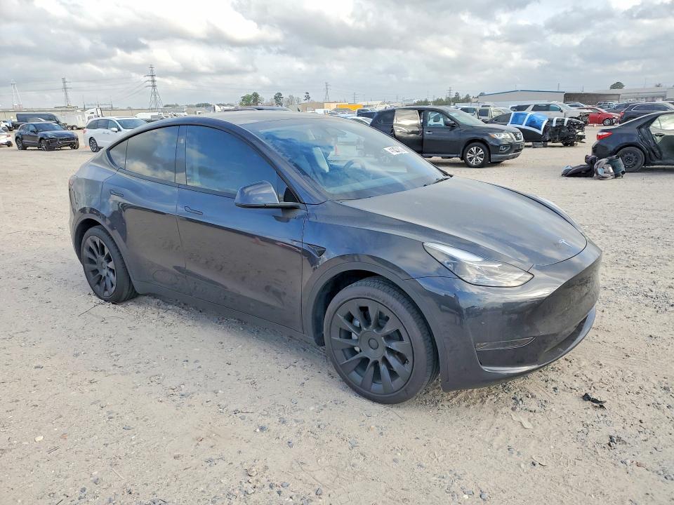 41803836 :رقم المزاد ، 7SAYGDEDXRF051945 vin ، 2024 Tesla Model Y مزاد بيع