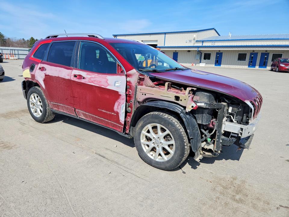 47608536 :رقم المزاد ، 1C4PJMCB3FW784678 vin ، 2015 Jeep Cherokee مزاد بيع