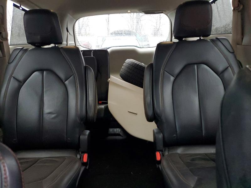 41918976 :رقم المزاد ، 2C4RC1BG5HR591202 vin ، 2017 Chrysler Pacifica مزاد بيع
