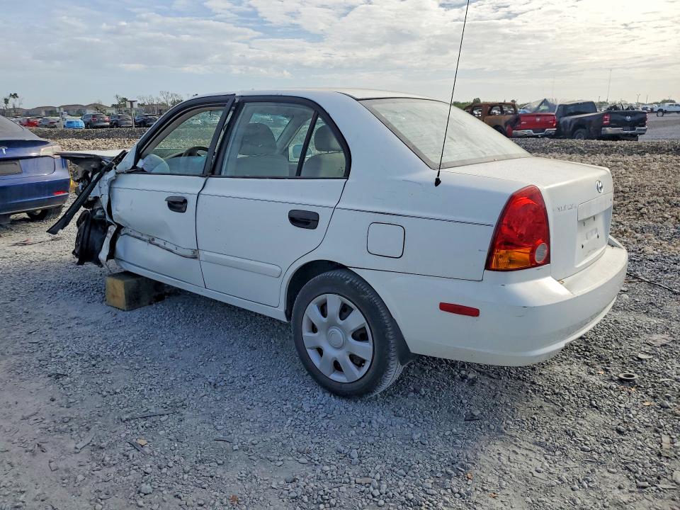 47601776 :رقم المزاد ، KMHCG45C55U594308 vin ، 2005 Hyundai Accent مزاد بيع