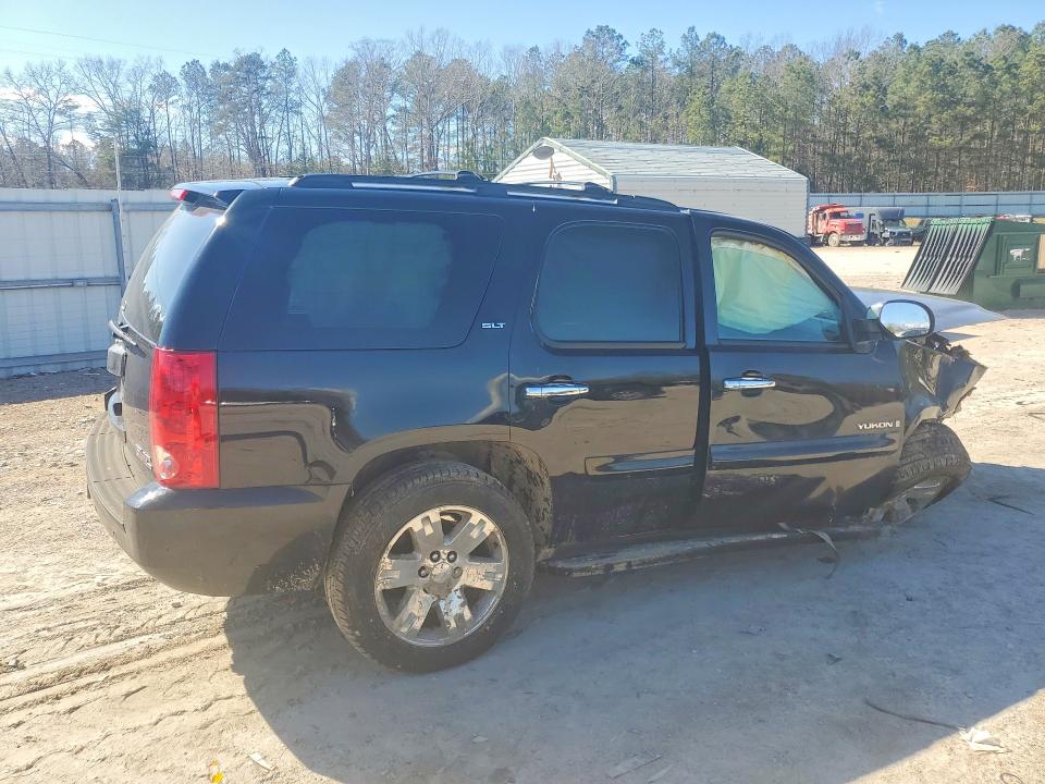 79562165 :رقم المزاد ، 1GKFK130X8R165880 vin ، 2008 Gmc Yukon مزاد بيع