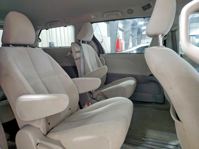 Продажа на аукционе авто 2013 Toyota Sienna, vin: 5TDKK3DC8DS392494, номер лота: 45510696