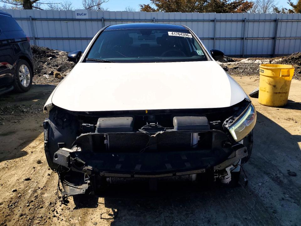 41764396 :رقم المزاد ، W1K3G5BB3MJ319516 vin ، 2021 Mercedes-benz A مزاد بيع