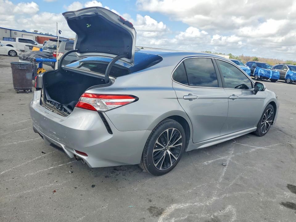 Auction sale of the 2020 Toyota Camry, vin: 4T1G11AKXLU937187, lot number: 79914695