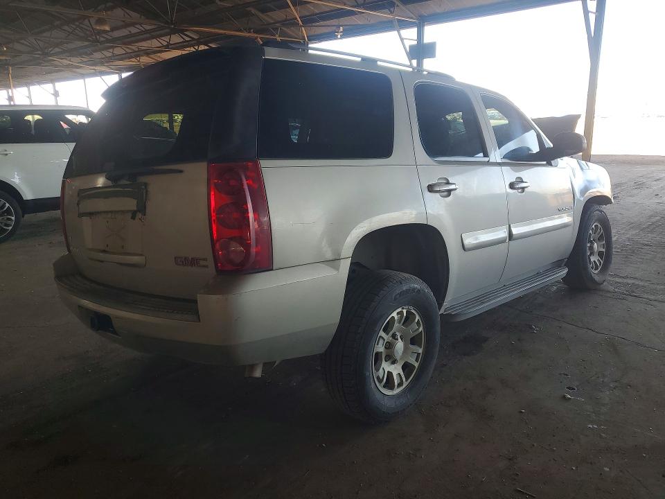 55807856 :رقم المزاد ، 1GKFC13017R213407 vin ، 2007 Gmc Yukon مزاد بيع