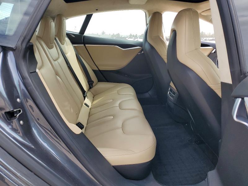 45460706 :رقم المزاد ، 5YJSA1E22GF167834 vin ، 2016 Tesla Model S مزاد بيع