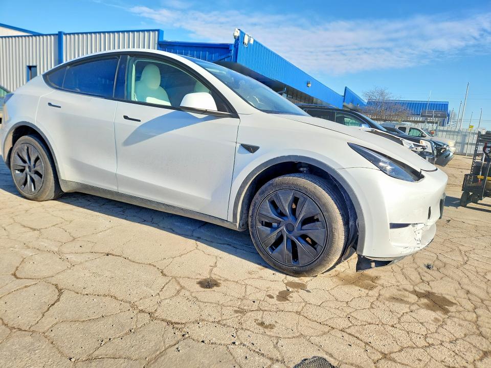 Продажа на аукционе авто 2024 Tesla Model Y, vin: 7SAYGDEE7RF117151, номер лота: 47414926
