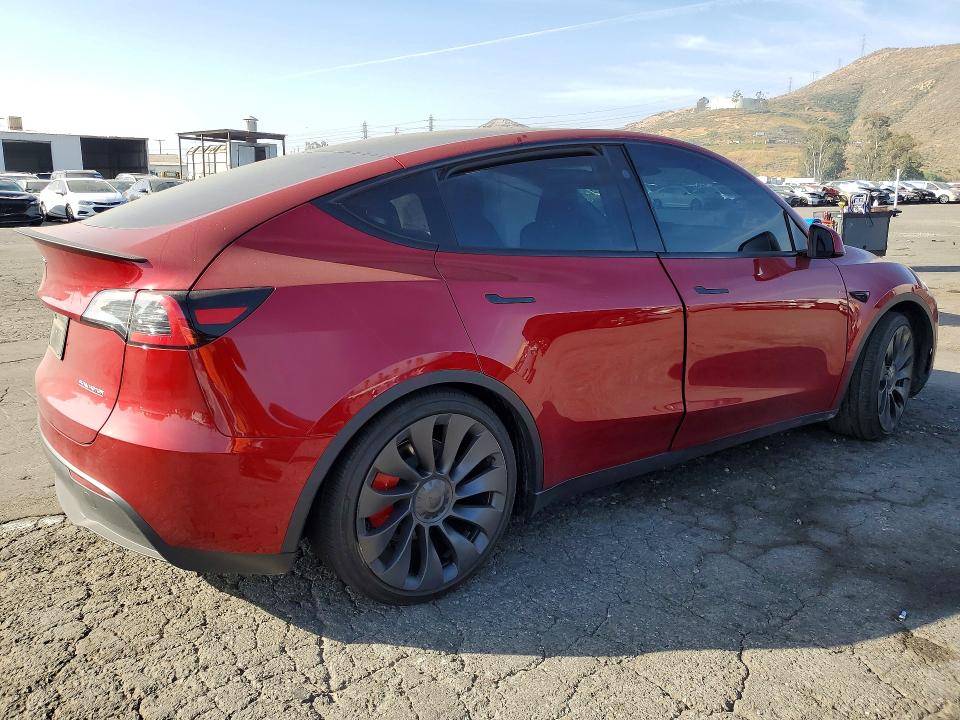 Продаж на аукціоні авто 2025 Tesla Model Y, vin: 7SAYGDEF4SF304815, номер лоту: 47023766