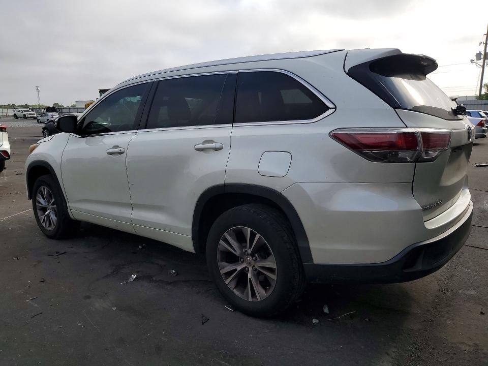 79609945 :رقم المزاد ، 5TDKKRFH5FS073942 vin ، 2015 Toyota Highlander مزاد بيع