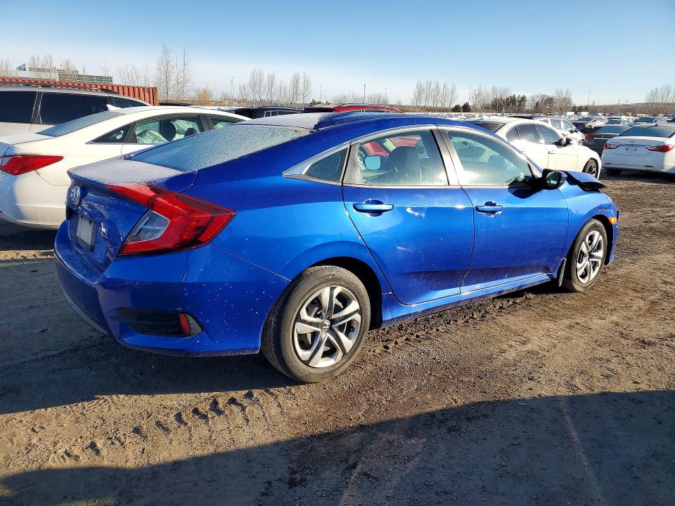 Продажа на аукционе авто 2018 Honda Civic, vin: 2HGFC2F50JH030405, номер лота: 46692836