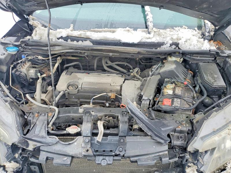 46902106 :رقم المزاد ، 2HKRM3H32FH002095 vin ، 2015 Honda Cr-v مزاد بيع
