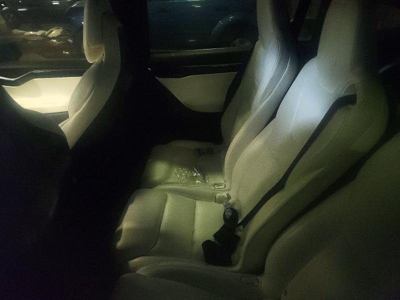 Продажа на аукционе авто 2016 Tesla Model X, vin: 5YJXCAE22GF029310, номер лота: 41802856