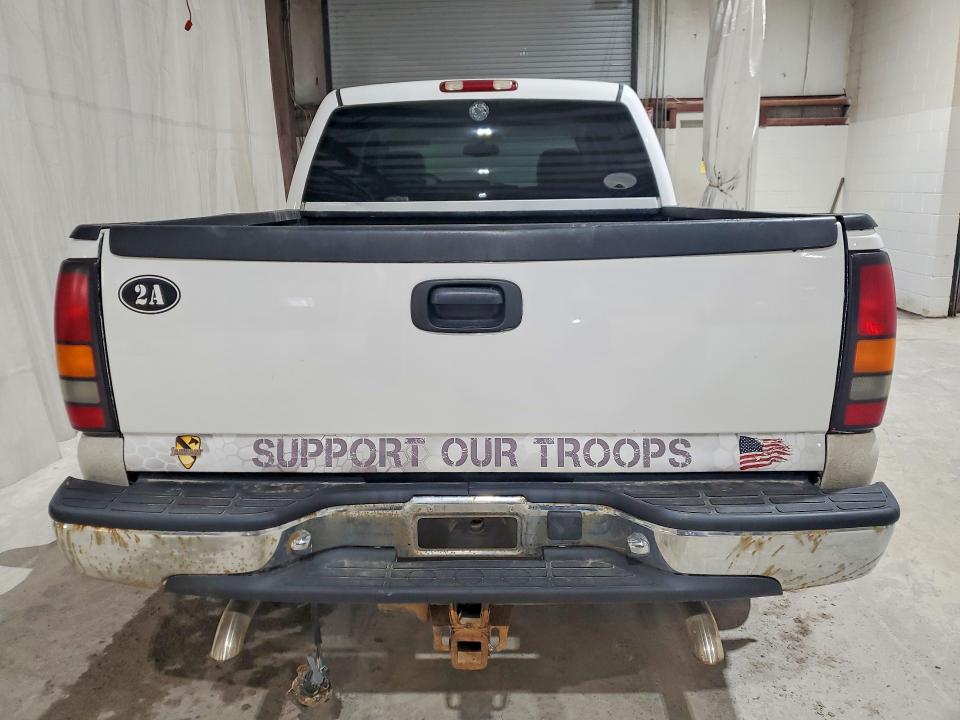 47322846 :رقم المزاد ، 2GTEK13T841423253 vin ، 2004 Gmc New Sierra مزاد بيع