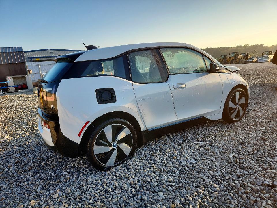 2017 Bmw I3 მანქანა იყიდება აუქციონზე, vin: WBY1Z8C33HV894684, აუქციონის ნომერი: 47203166