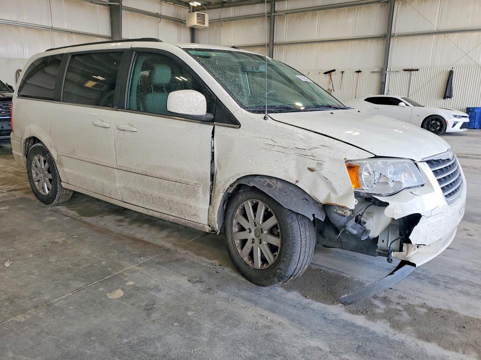 2008 Chrysler Town & Country მანქანა იყიდება აუქციონზე, vin: 2A8HR54P48R668200, აუქციონის ნომერი: 79998155