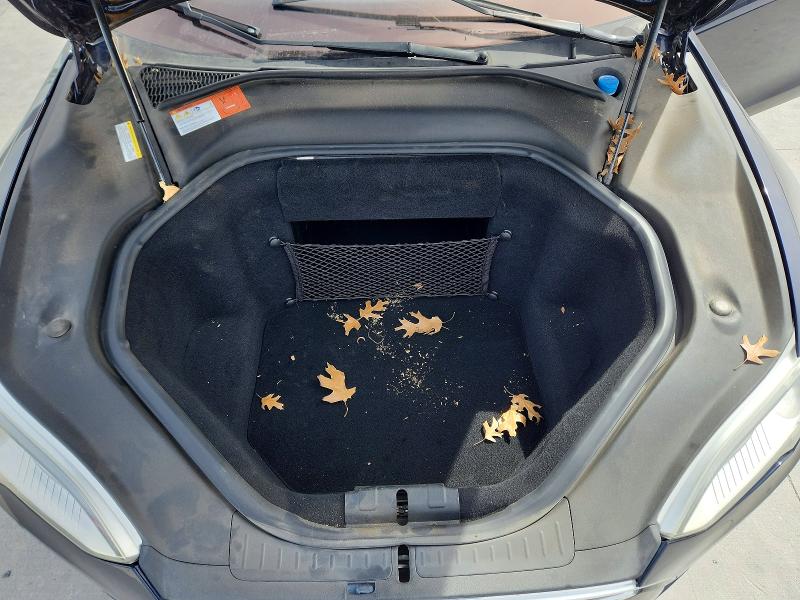 Продажа на аукционе авто 2015 Tesla Model S, vin: 5YJSA1H16FFP73798, номер лота: 45810876