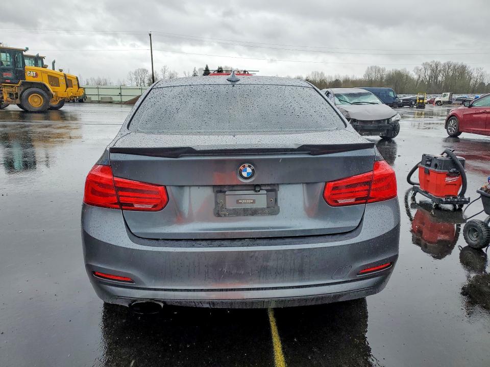 Продажа на аукционе авто 2016 Bmw 320, vin: WBA8A9C57GK615782, номер лота: 45551876