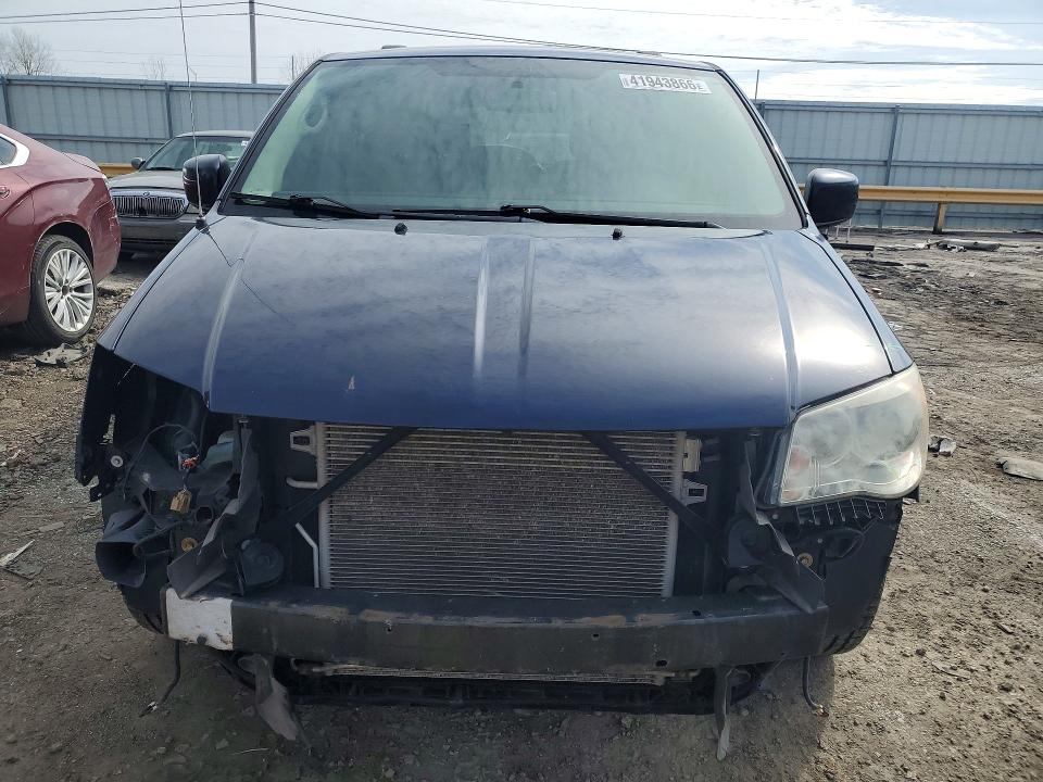 41943866 :رقم المزاد ، 2C4RC1BG2DR540606 vin ، 2013 Chrysler Town & Country مزاد بيع