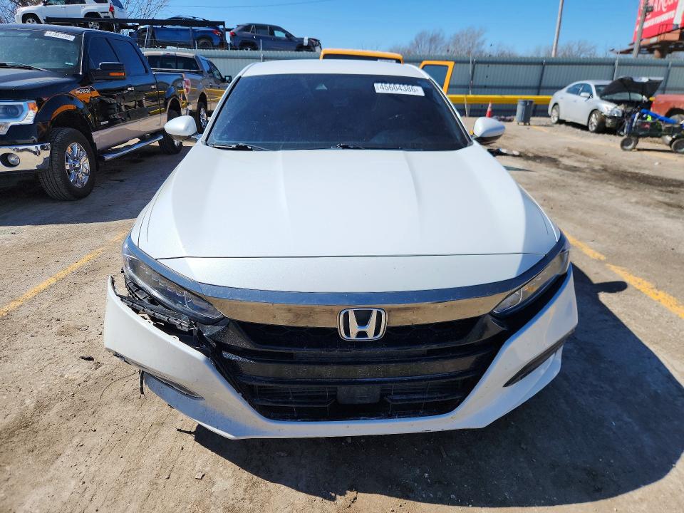 2019 Honda Accord მანქანა იყიდება აუქციონზე, vin: 1HGCV1E32KA100834, აუქციონის ნომერი: 45604386