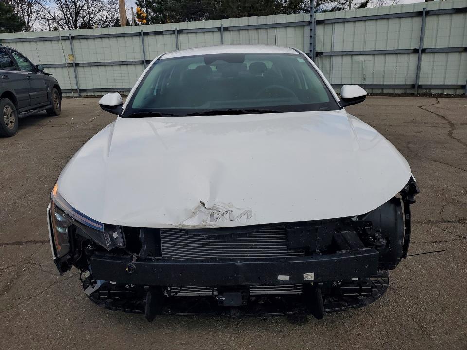 Продажа на аукционе авто 2025 Kia K4, vin: 3KPFT4DE0SE127078, номер лота: 48051816