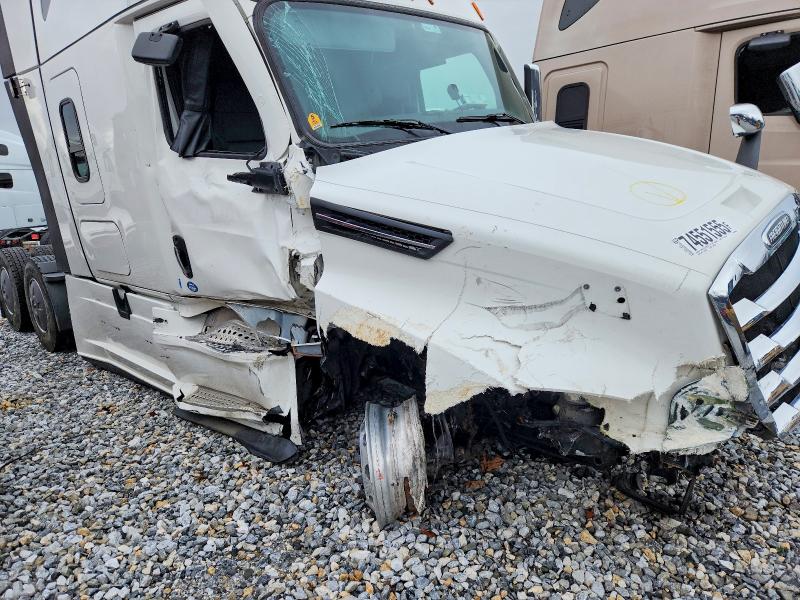 Продажа на аукционе авто 2025 Freightliner Cascadia 126, vin: 3AKJHHDR1SSVW4985, номер лота: 74551555