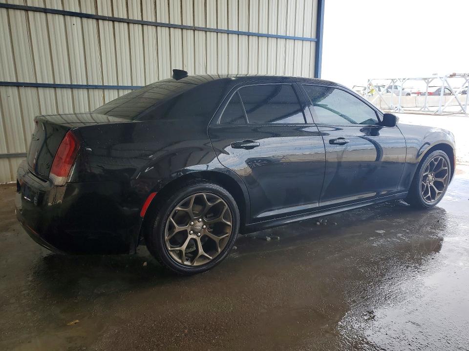 2018 Chrysler 300 მანქანა იყიდება აუქციონზე, vin: 2C3CCABG8JH201943, აუქციონის ნომერი: 47615846