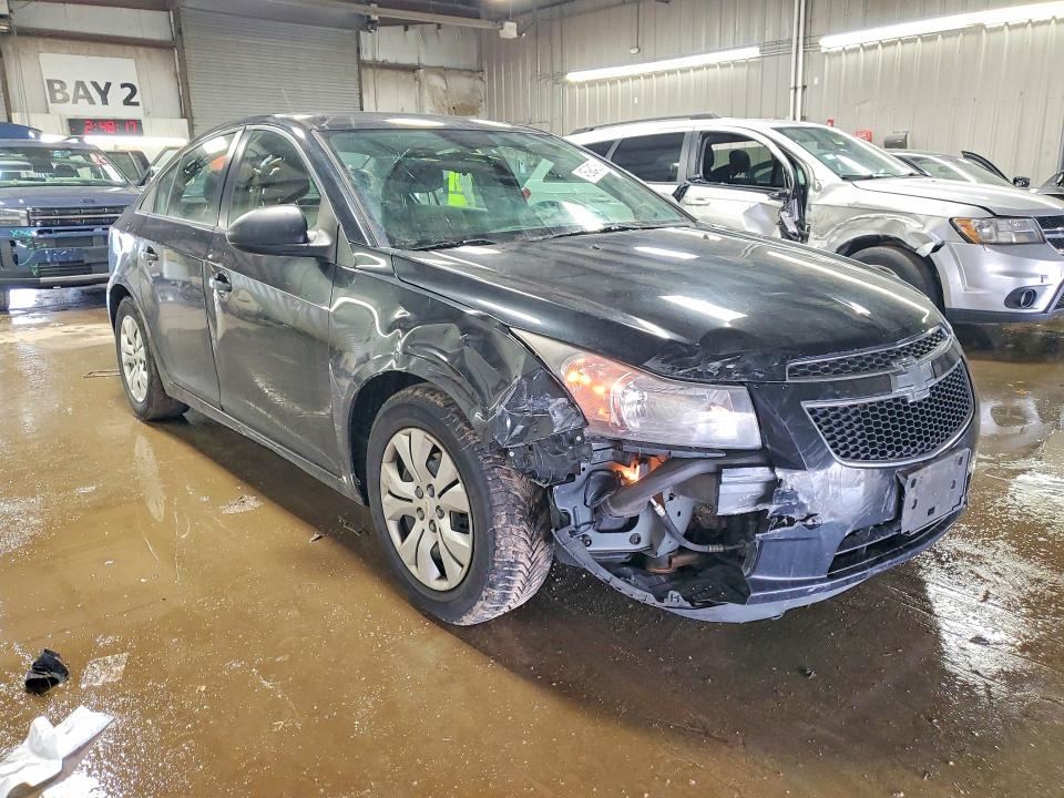45984386 :رقم المزاد ، 1G1PA5SH5E7258033 vin ، 2014 Chevrolet Cruze مزاد بيع