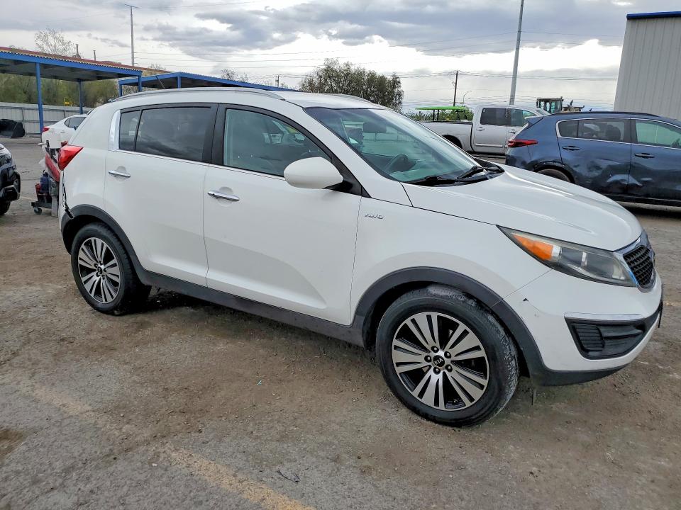 48274816 :رقم المزاد ، KNDPCCAC6G7817278 vin ، 2016 Kia Sportage مزاد بيع