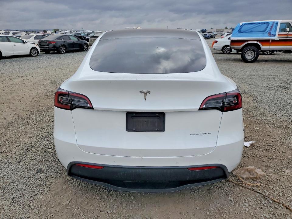 2022 Tesla Model Y მანქანა იყიდება აუქციონზე, vin: 7SAYGAEE6NF469422, აუქციონის ნომერი: 48296116