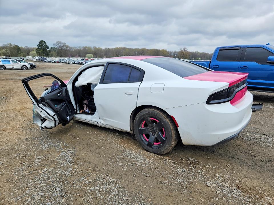 41639106 :رقم المزاد ، 2C3CDXAT2FH863667 vin ، 2015 Dodge Charger مزاد بيع
