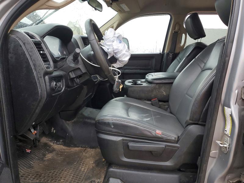 79347135 :رقم المزاد ، 3C6UR5CL3KG570381 vin ، 2019 Ram 2500 مزاد بيع