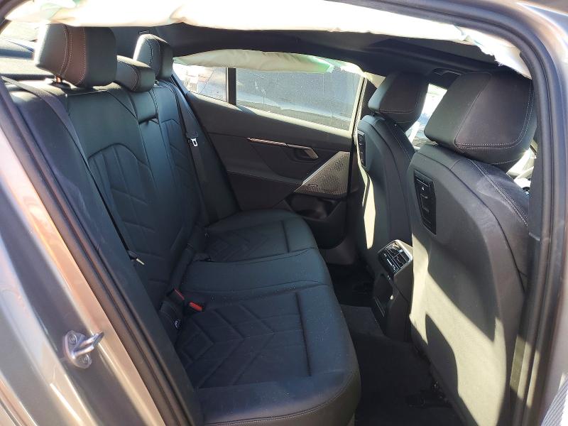 45572156 :رقم المزاد ، WBA43FJ04SCT22729 vin ، 2025 Bmw 530 مزاد بيع