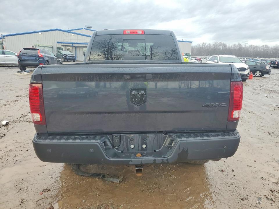 45547556 :رقم المزاد ، 1C6RR7GG9LS137110 vin ، 2020 Ram 1500 Classic مزاد بيع