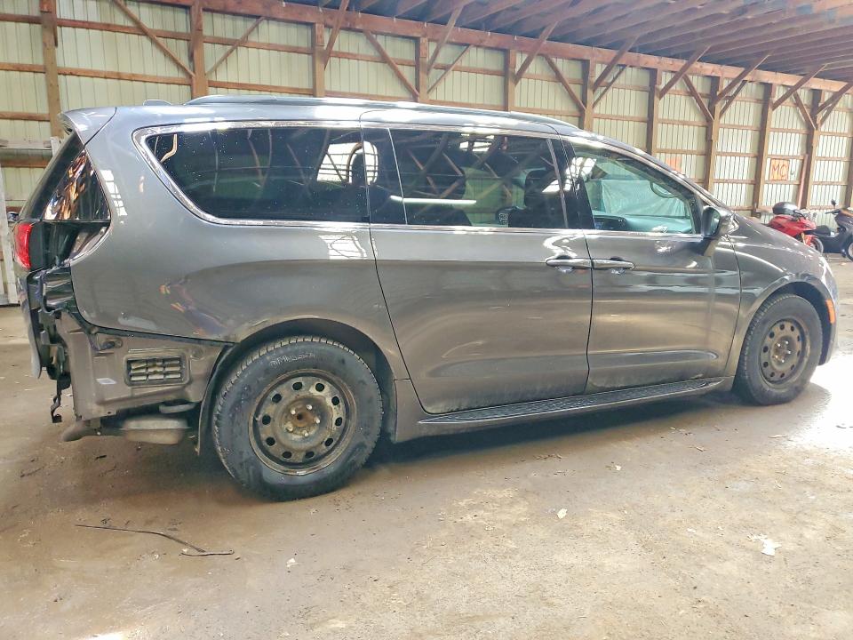 48065856 :رقم المزاد ، 2C4RC1CG0HR659646 vin ، 2017 Chrysler Pacifica مزاد بيع