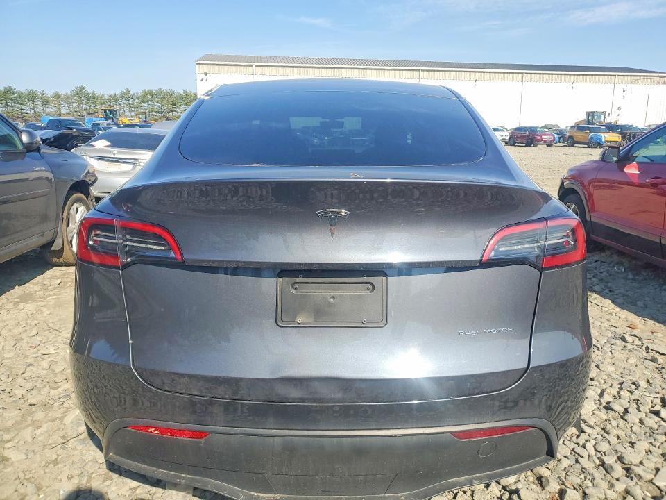 46293546 :رقم المزاد ، 7SAYGAEE8PF809608 vin ، 2023 Tesla Model Y مزاد بيع