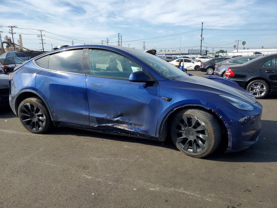 Продажа на аукционе авто 2021 Tesla Model Y, vin: 5YJYGDEE9MF078729, номер лота: 47764266