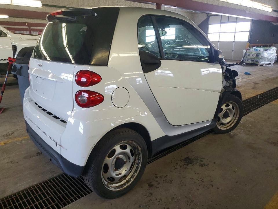 Продаж на аукціоні авто 2014 Smart Fortwo, vin: WMEEJ3BA6EK781775, номер лоту: 46330146