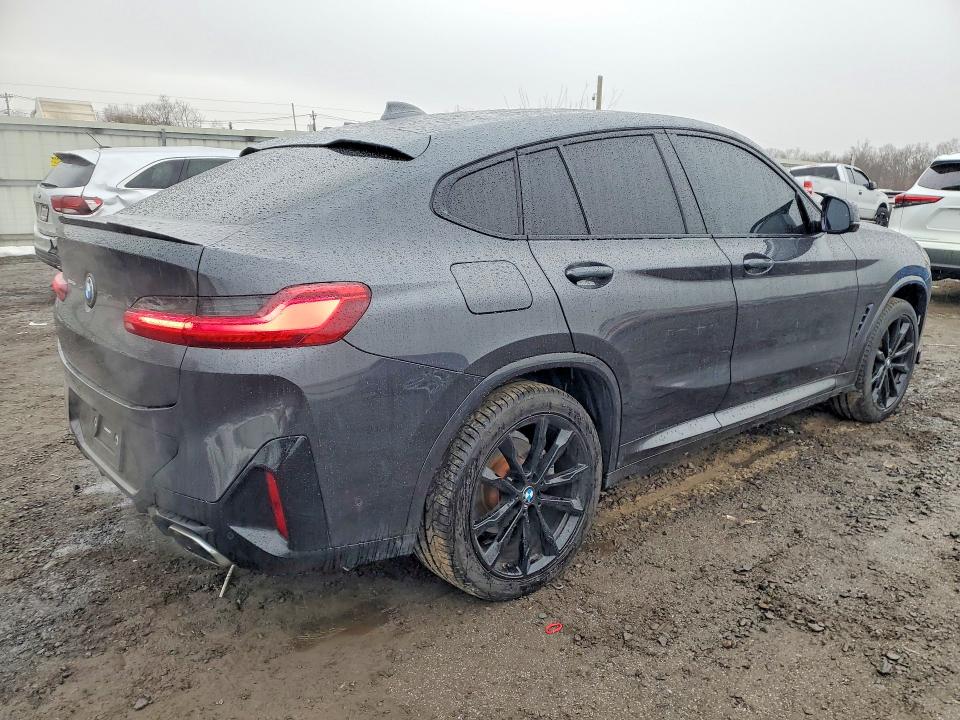 78449105 :رقم المزاد ، 5UX33DT05N9J91407 vin ، 2022 Bmw X4 مزاد بيع
