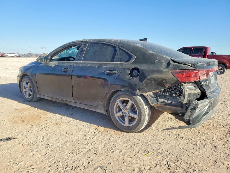 45868786 :رقم المزاد ، 3KPF24AD6LE180447 vin ، 2020 Kia Forte مزاد بيع