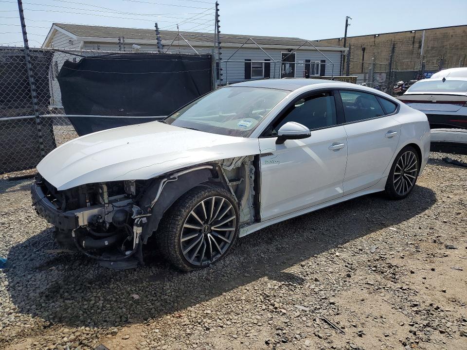 2022 Audi A5 მანქანა იყიდება აუქციონზე, vin: WAUCBCF54NA005115, აუქციონის ნომერი: 47969976