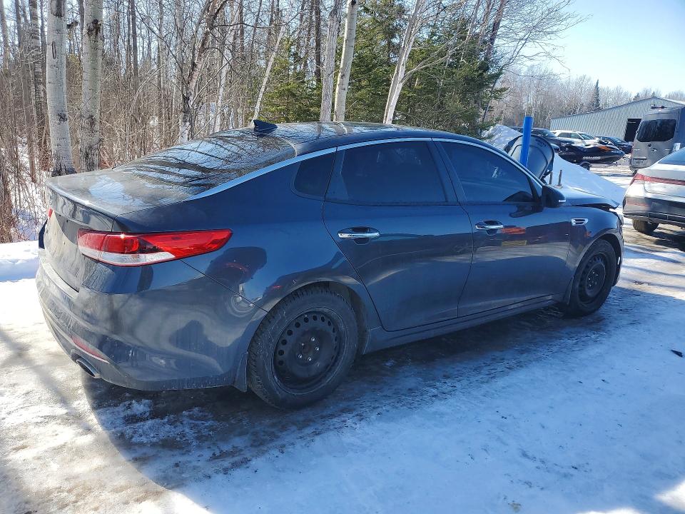 2016 Kia Optima მანქანა იყიდება აუქციონზე, vin: 5XXGT4L32GG080588, აუქციონის ნომერი: 79543385