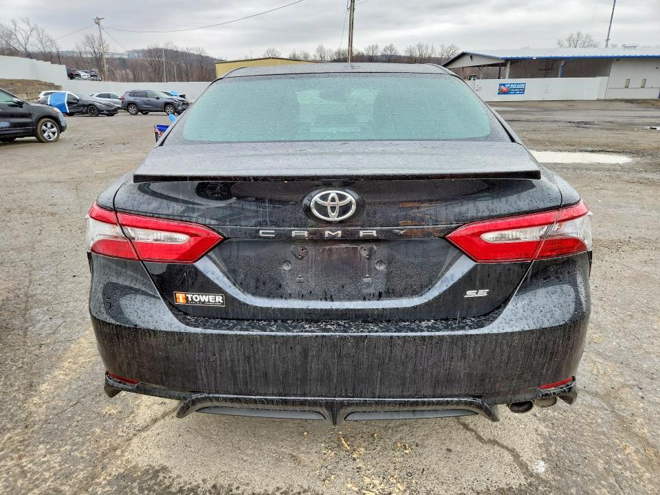 Продаж на аукціоні авто 2018 Toyota Camry, vin: 4T1B11HK3JU536609, номер лоту: 46875486